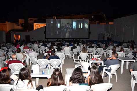 cine de verano tomares|“CINEMA TOMARES” REGRESA A LAS NOCHES DE TOMARES